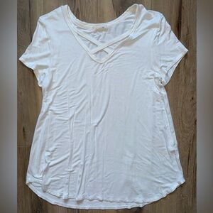 Elegant White V-Neck Women's Tee